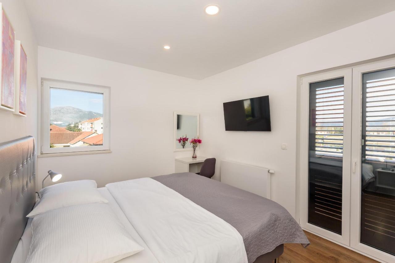 Neretva Valley Apartments - Heated Pool Metković Dış mekan fotoğraf