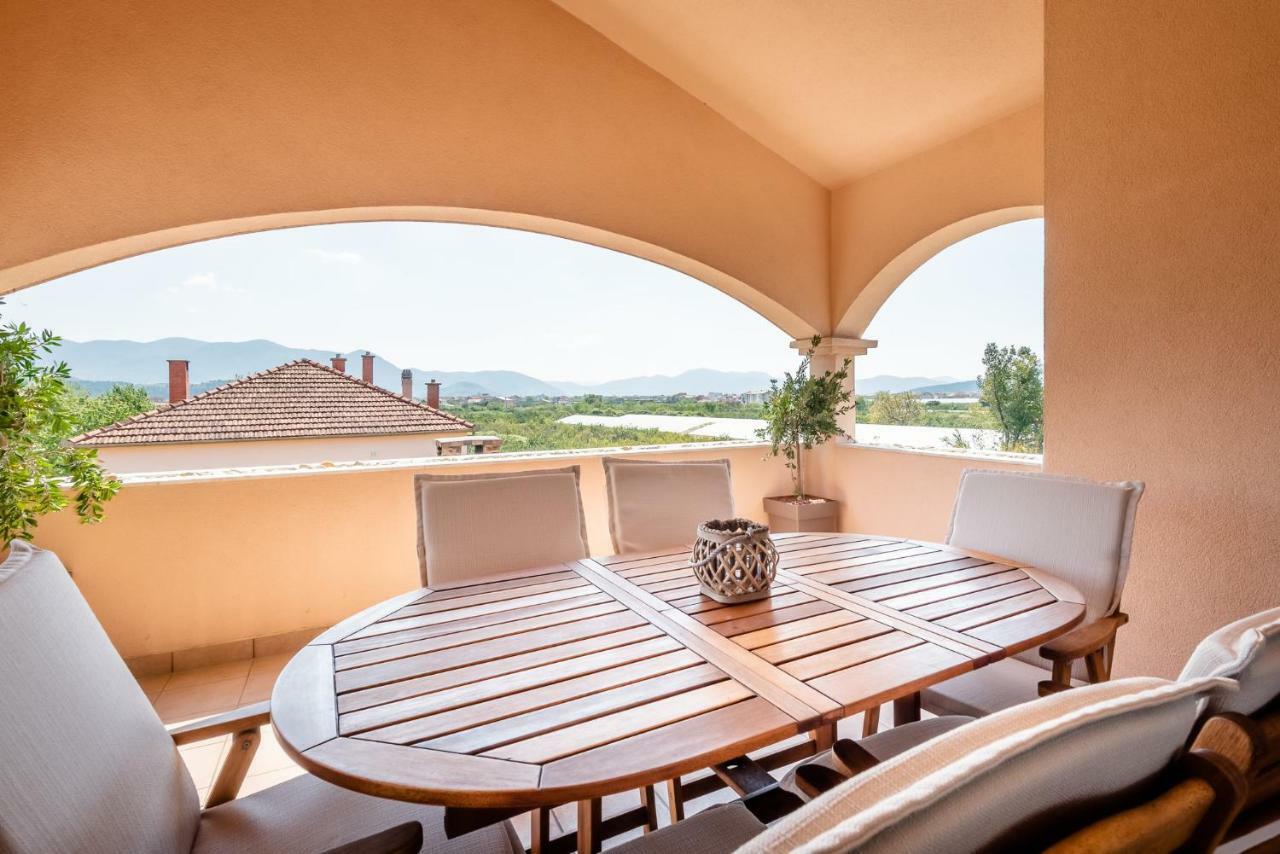 Neretva Valley Apartments - Heated Pool Metković Dış mekan fotoğraf